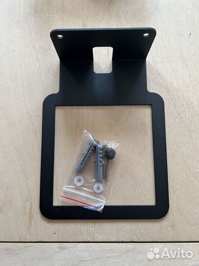 Кронштейн для колонки Яндекс Макс