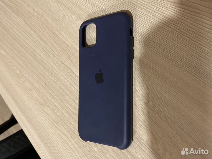 Силиконовый чехол на iPhone 11 (синий)