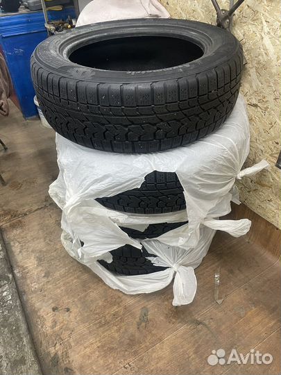 Kumho 792 225/60 R18