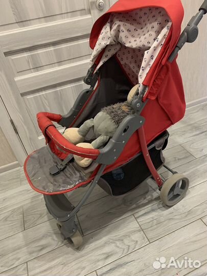 Прогулочная коляска