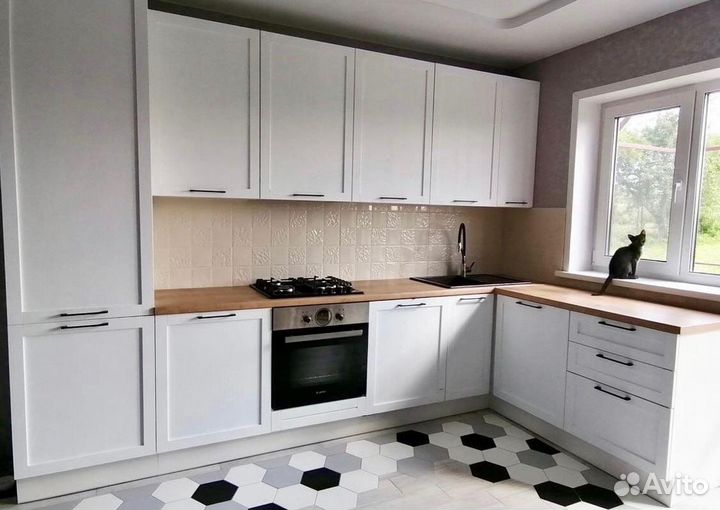 Кухни в наличии и на заказ