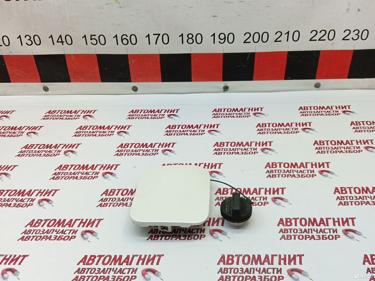 Лючок бензобака Ниссан Икстрейл Т32 Rogue