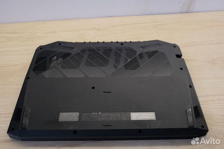 Игровой ноутбук Acer Nitro Gaming AN517-51