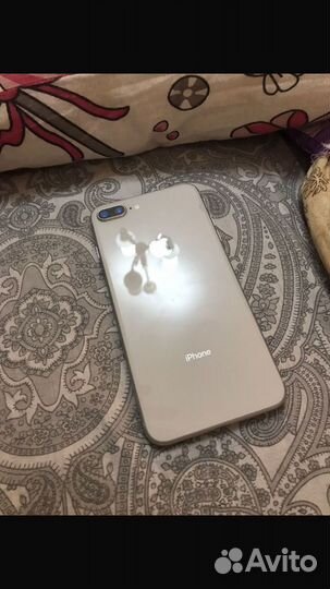 iPhone 8 Plus, 64 ГБ