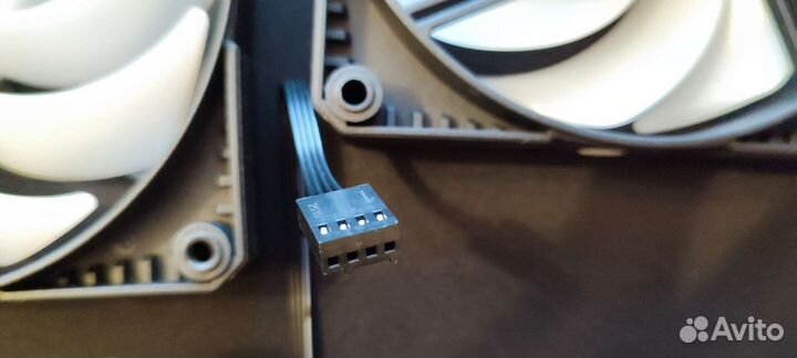 Корпусные вентиляторы Phanteks Skiron RGB 120мм