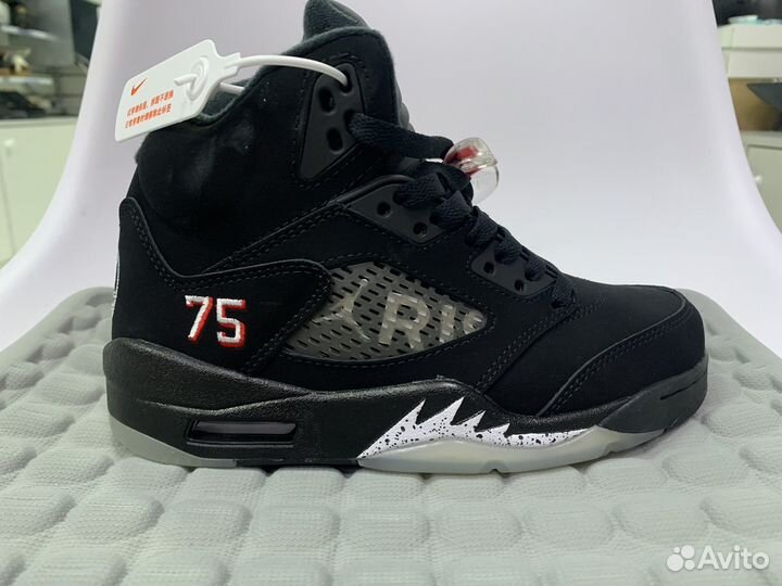 Кроссовки новые nike air jordan 5