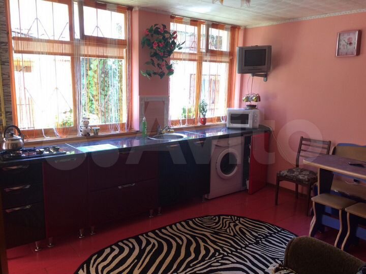 Дом 50 м² на участке 1 сот.