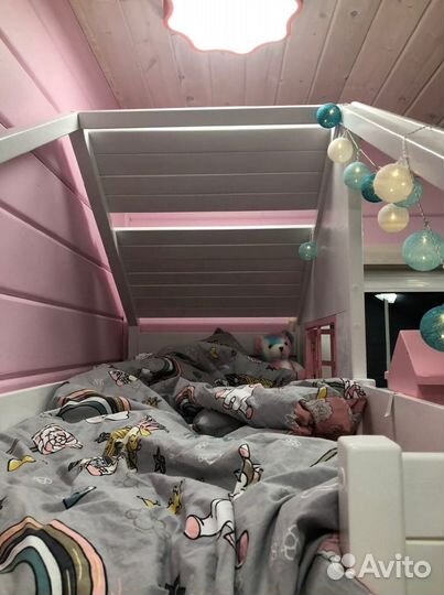 Двухъярусная кровать детская