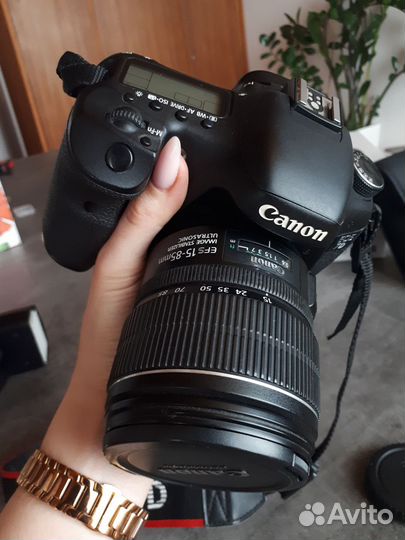 Зеркальный фотоаппарат Canon 7D, EF-S 15-85mm Kit