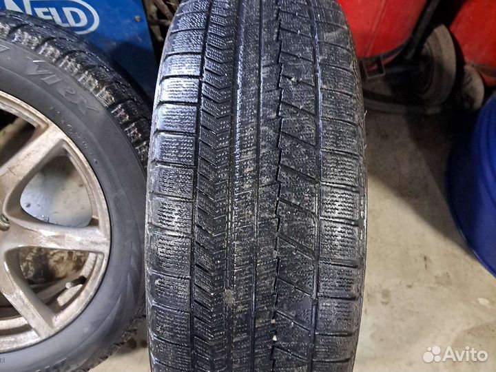 Bridgestone Blizzak VRX 225/55 R17 S