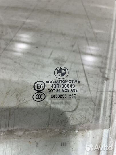 Стекло двери (BMW X1)