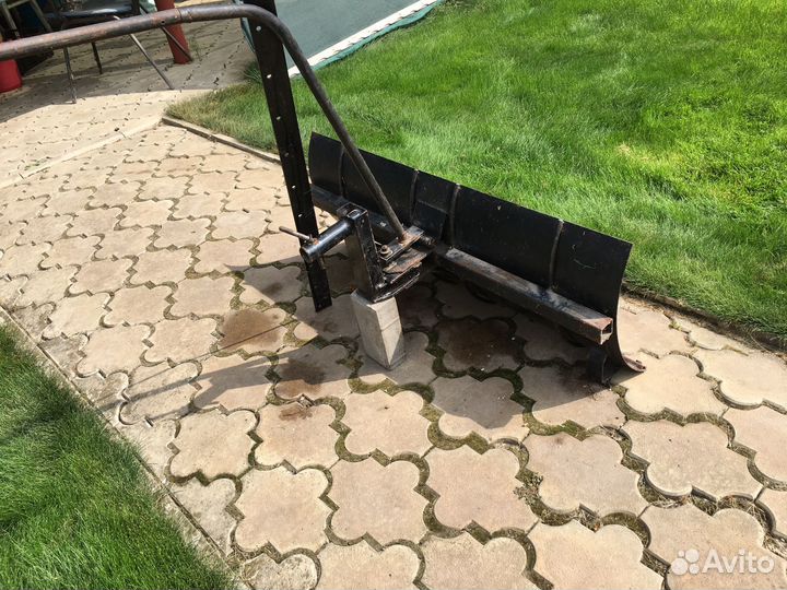 Отвал для уборки снега