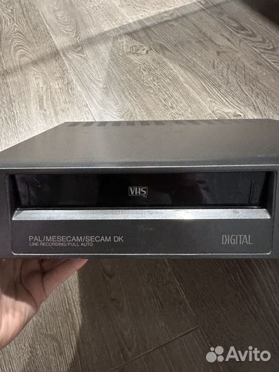 Видеомагнитофон