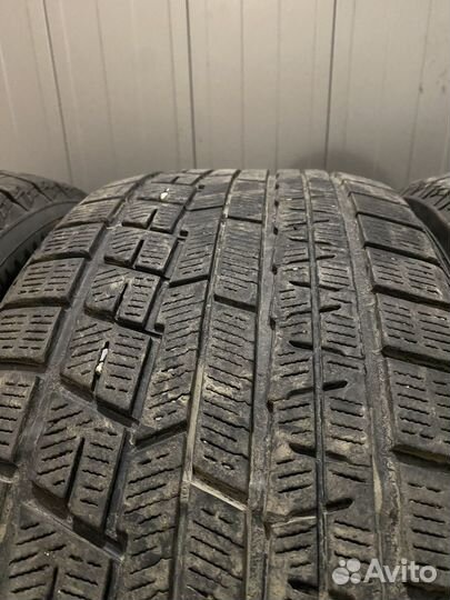 Yokohama Ice Guard IG60 235/45 R18 98T