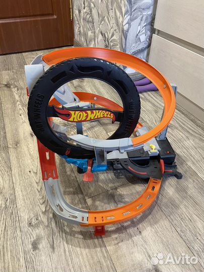 Hot wheels трек