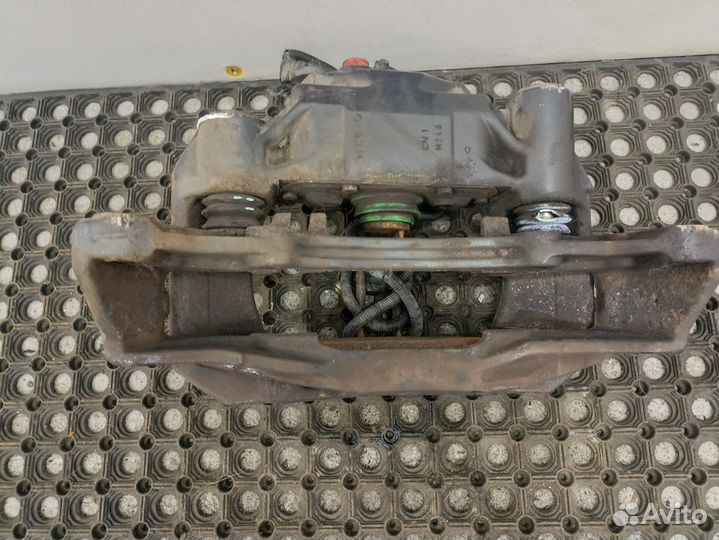 81508046509 Суппорт передний левый