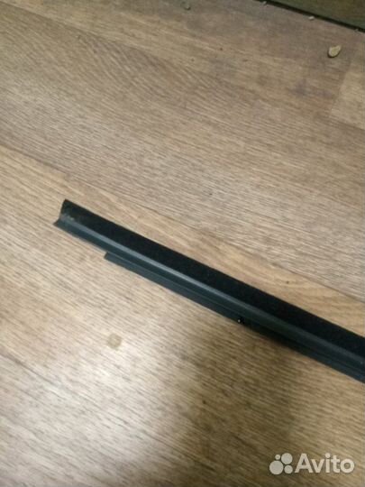 Уплотнитель стекла двери внутренний (бархотка)