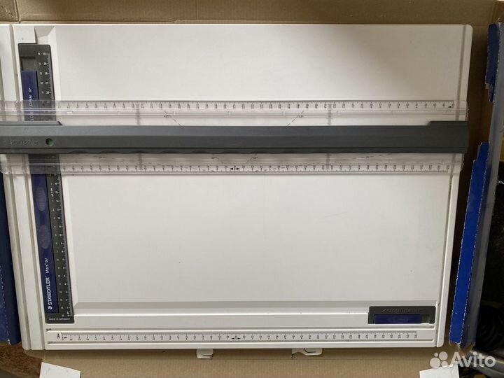 Чертежная доска Staedtler Mars A3