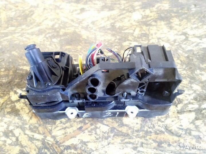 Блок управления климат-контролем Volkswagen Golf 5