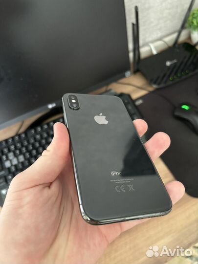 iPhone X, 64 ГБ
