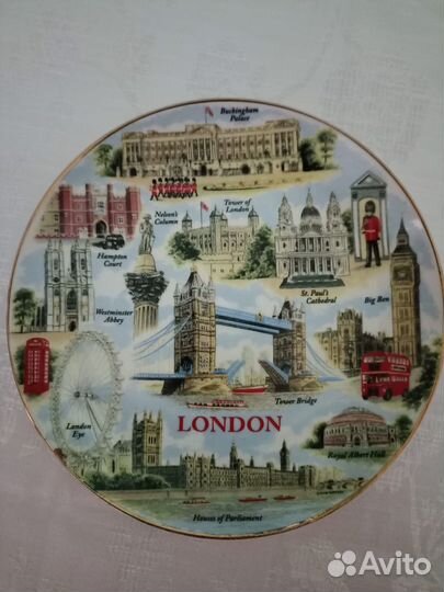 Настенная тарелка