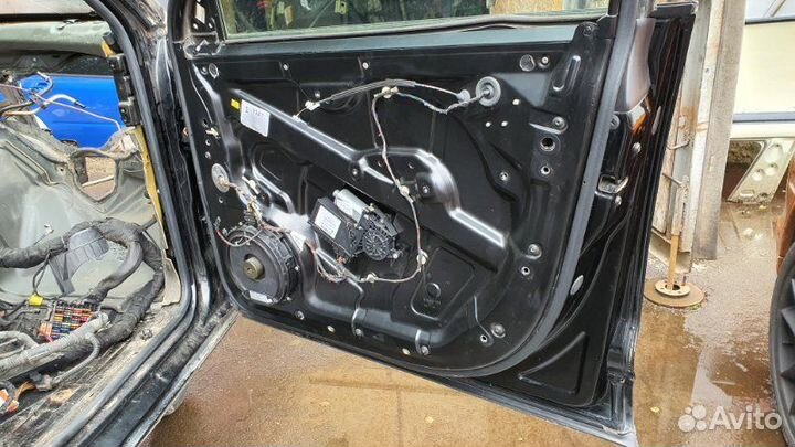 Дверь передняя правая Porsche Cayenne 955 M48.50