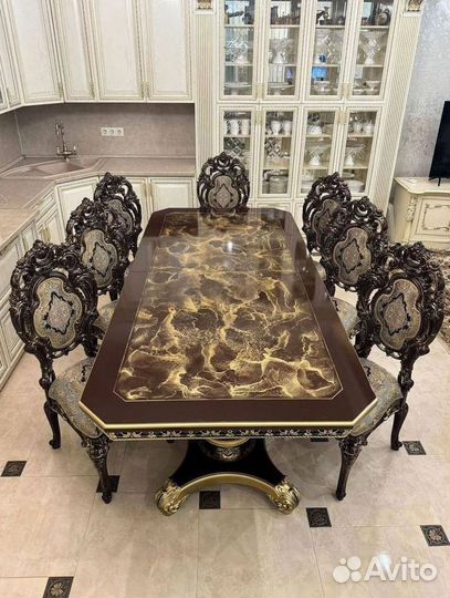 Столы и стулья. Комплект