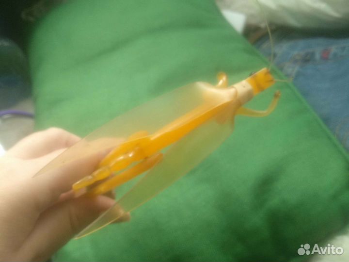 Статуэтка кузнечик колкий пластик СССР редкий