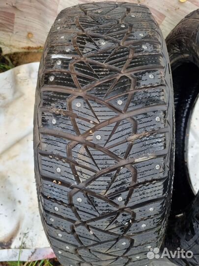 Goodyear Ultragrip 600 205/60 R16