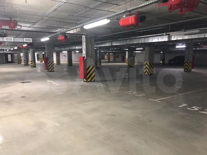 Машиноместо, 14 м²