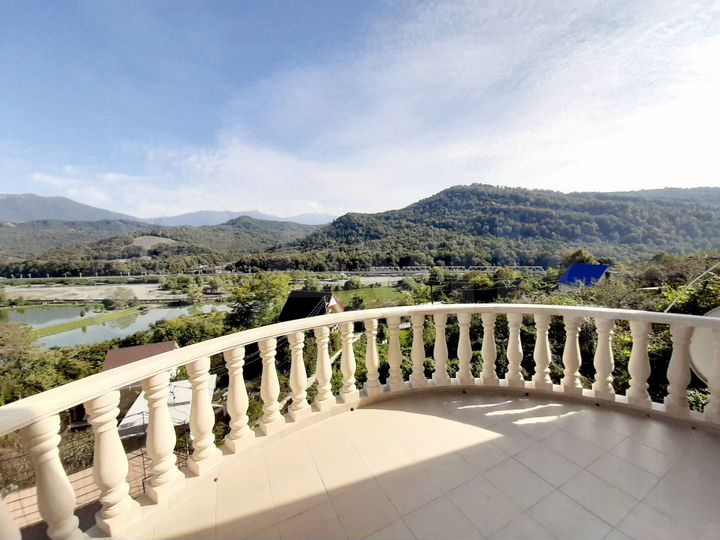 Коттедж 142 м² на участке 5 сот.