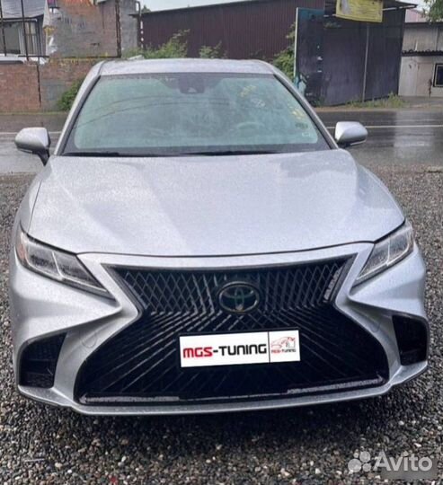 Передний бампер Toyota Camry V70 в стиле Lexus