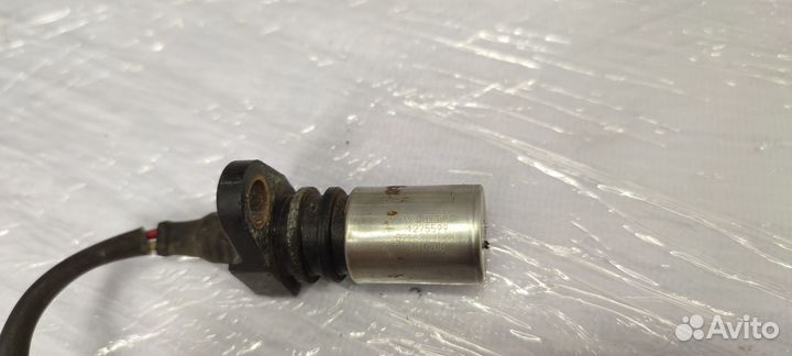 Датчик коленвала Volvo S80