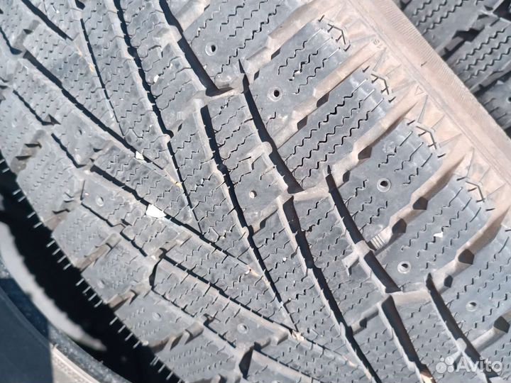 Roadstone Winguard WinSpike SUV 245/60 R18 105T