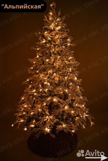 Елка искусственная заснеженная