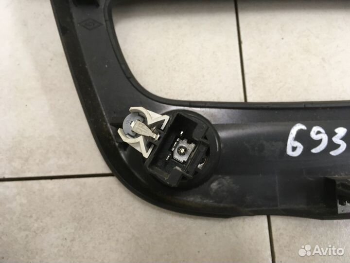 Накладка декоративная Fluence 2010