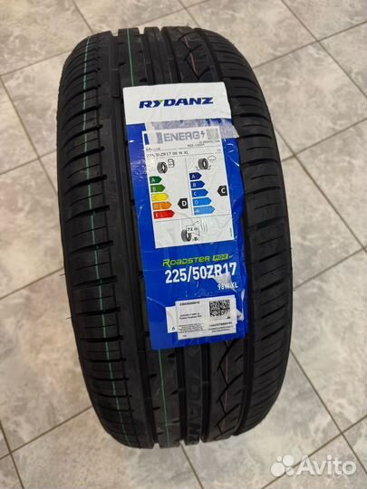 Rydanz Roadster R02 225/50 R17 98W