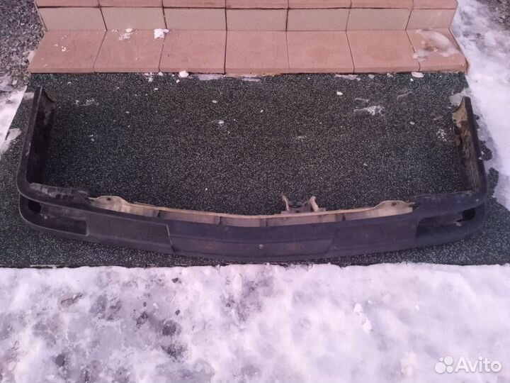 Бампер передний от Audi 200