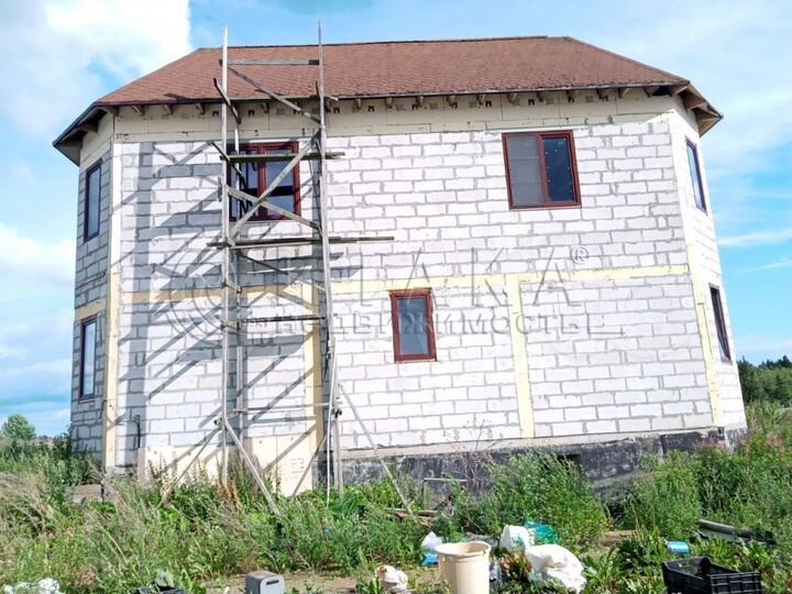 Дом 271,1 м² на участке 37,5 сот.