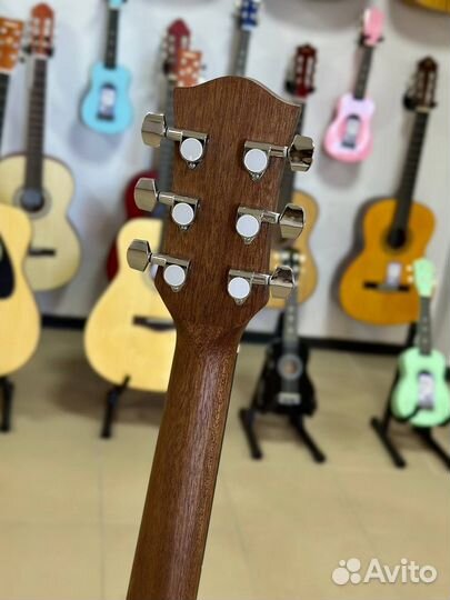Акустическая гитара flight