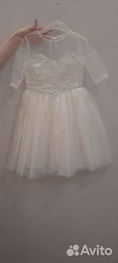 Платье праздничное