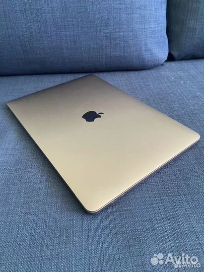 Macbook Pro 13 M1 2020 8/256GB Space Gray MYD82