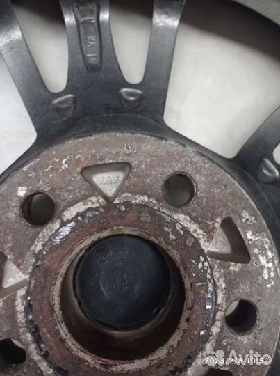 Viatti Strada Asimmetrico V-130 195/65 R15 130V