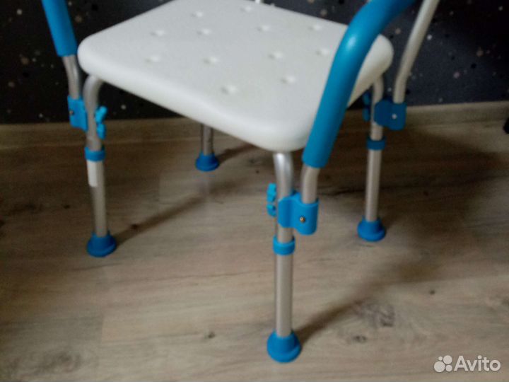 Стул для ванной