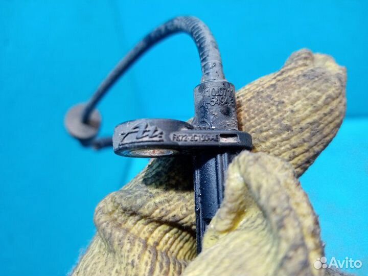 Датчик ABS задний Land Rover Discovery Sport L550