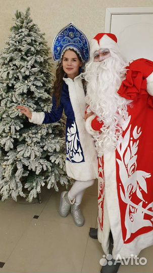 Костюмы для аниматоров Деда мороза и Снегурочки