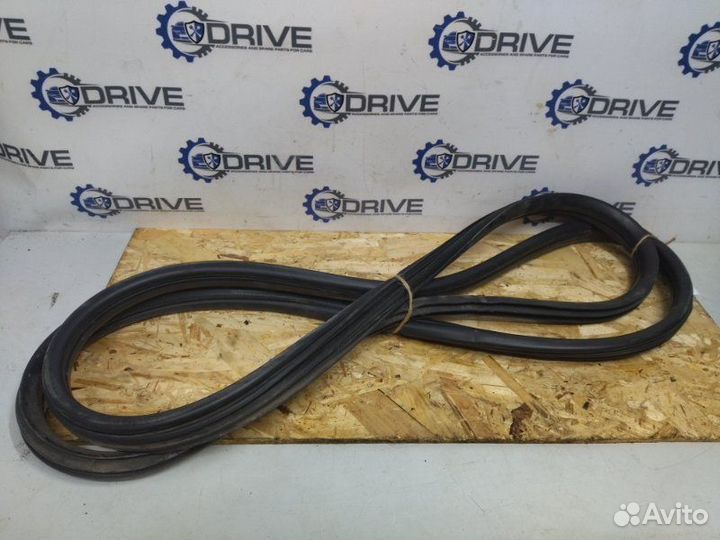 Уплотнитель проема двери задний правый Hyundai