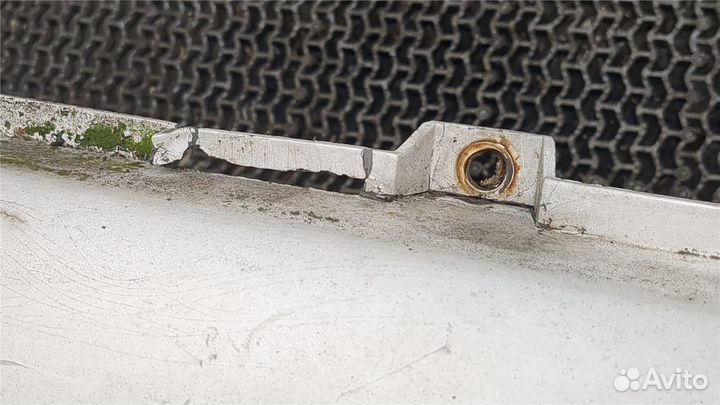 Бампер Volkswagen Caddy, 2002