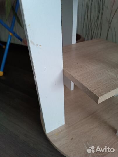 Журнальный столик на колесах бу