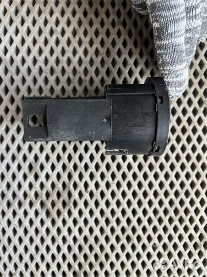 Переключатель света фар Volkswagen